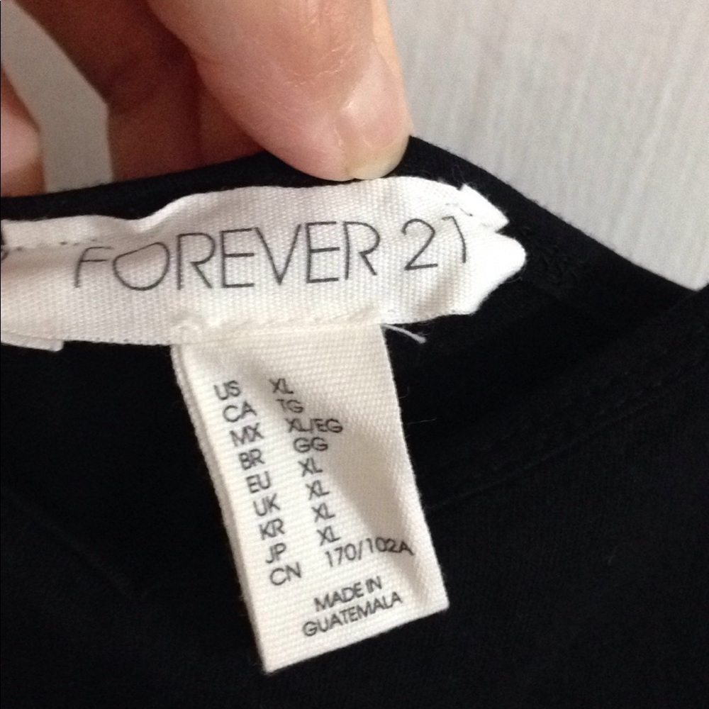 Forever 21 women's black tank top size XL - Picture 3 of 4